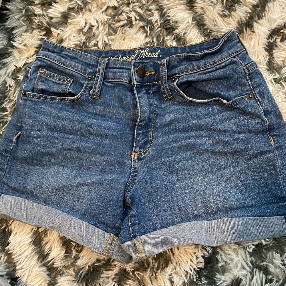 Universal Thread Jean Shorts!